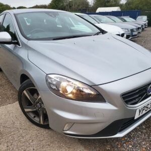 VOLVO V40 D2 R DESIGN Nav 5dr 2013 (63)